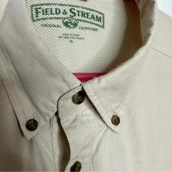 Field & Stream  Button Down Fishing Shirt Short Sleeved Cream Size Extra Large - Picture 2 of 16